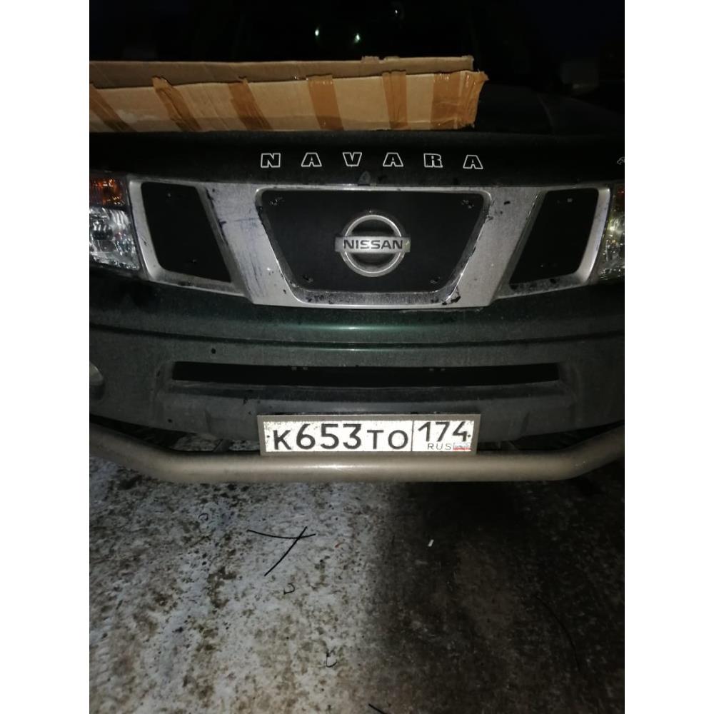 Зимняя заглушка решетки радиатора и переднего бампера Nissan Navara 2005-2010